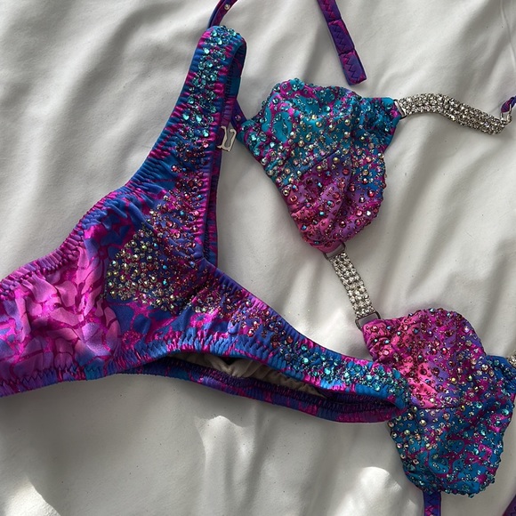 Competition figure/physique suit. OCB NPC. Posing suit - Picture 2 of 8